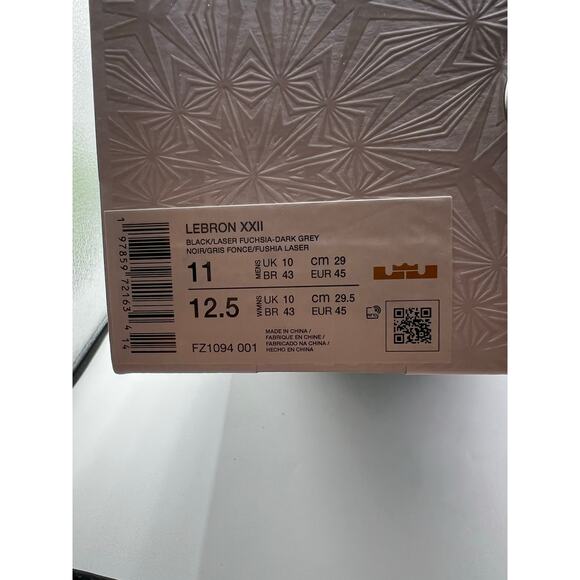 Nike LeBron 22 “Blacklight” size 11 men’s main image 2